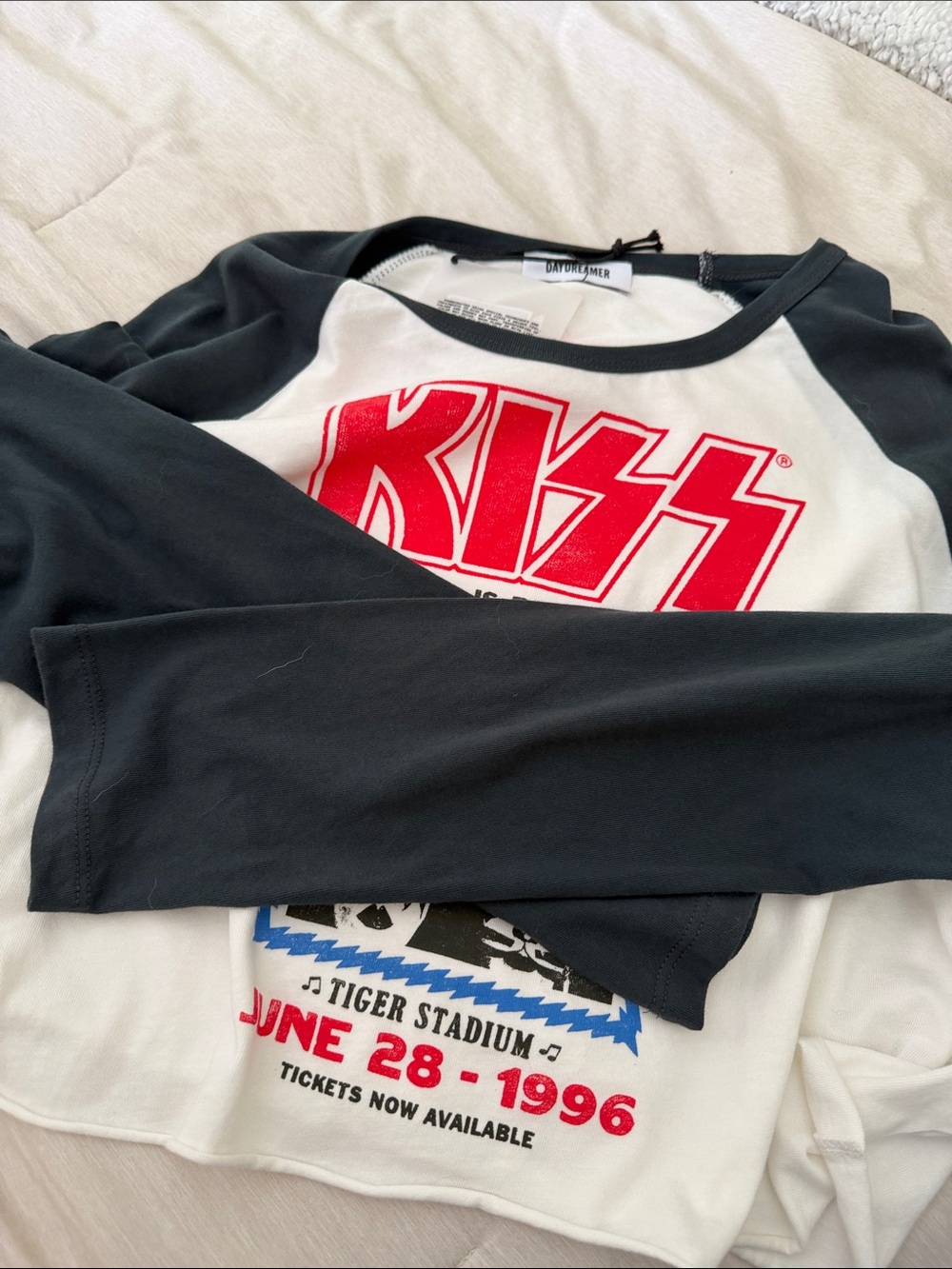 Daydreamer KISS Raglan Long Sleeve T-shirt, Sz M, NWT - Picture 7 of 8